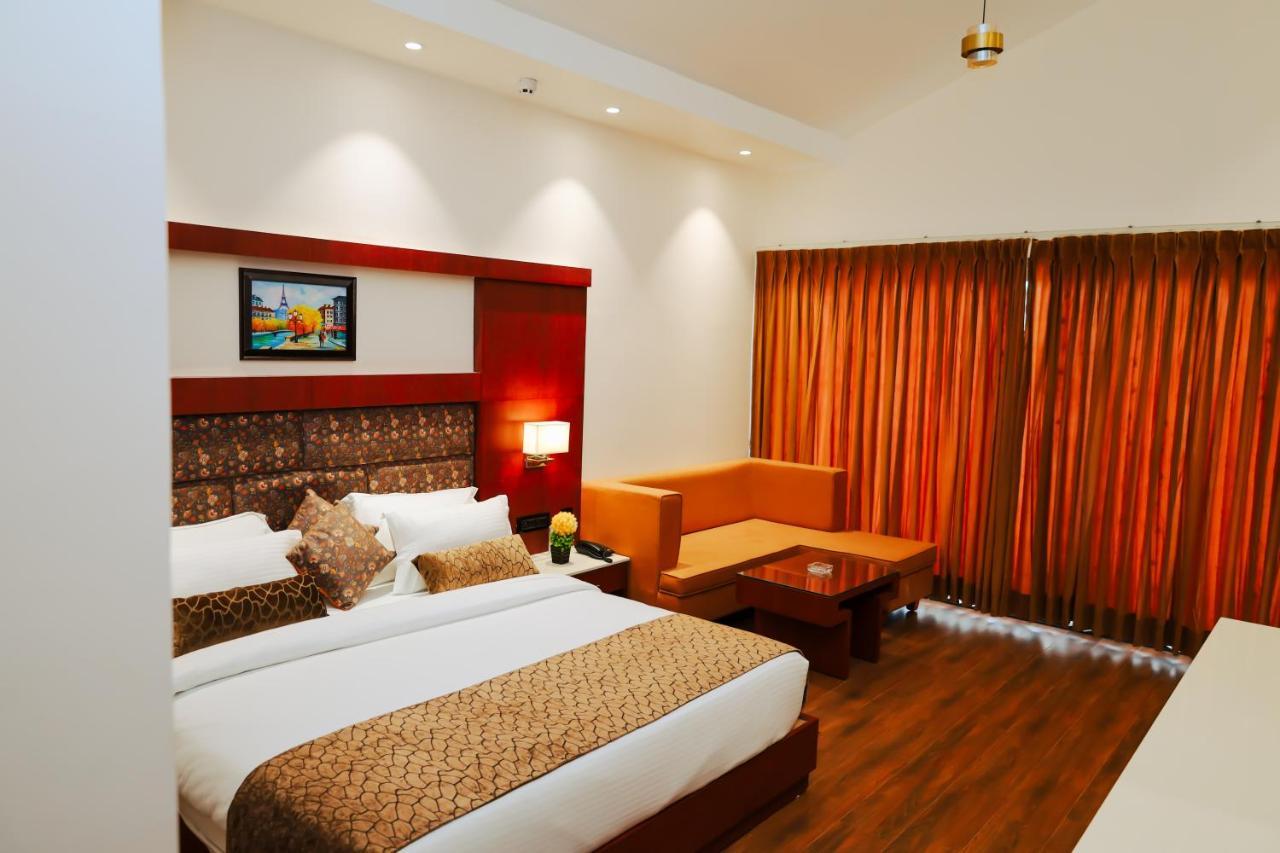 Oralia Resort Ashvem Beach Exterior photo